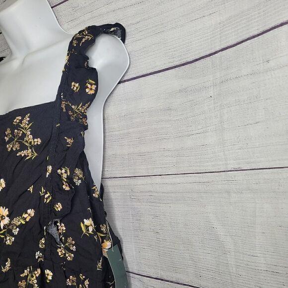 Women's Floral Sleeveless Apron Dress - Picture 4 of 6